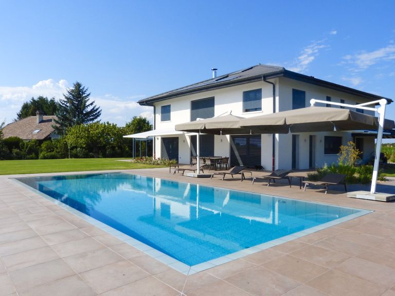 house 8 Rooms for sale on VEIGY FONCENEX (74140)