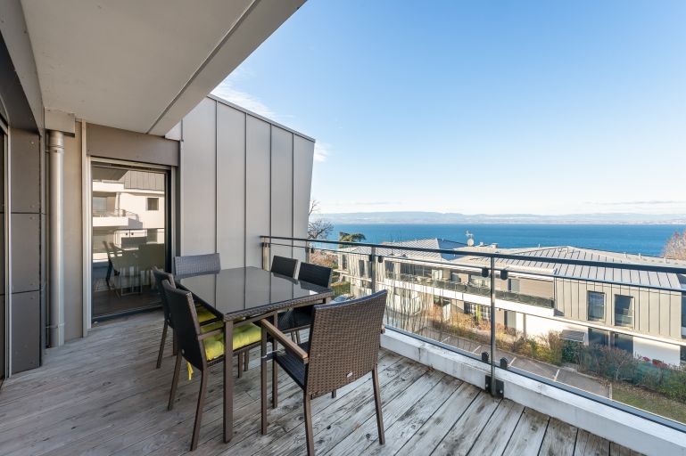 apartment 3 Rooms for sale on EVIAN LES BAINS (74500)