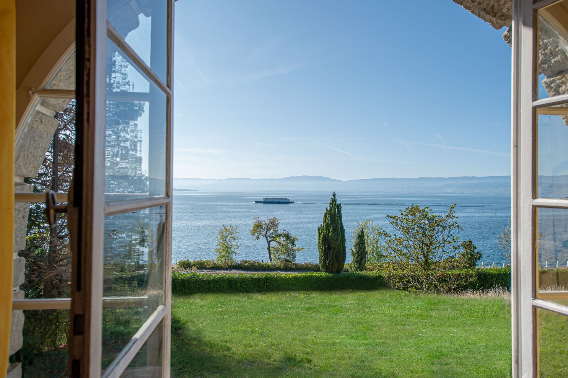 house 8 Rooms for sale on THONON LES BAINS (74200)