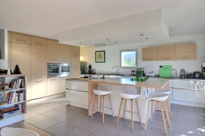 apartment 5 Rooms for sale on CHENS SUR LEMAN (74140) Sale Apartment Chens-sur-Léman 5 Rooms 160 m²