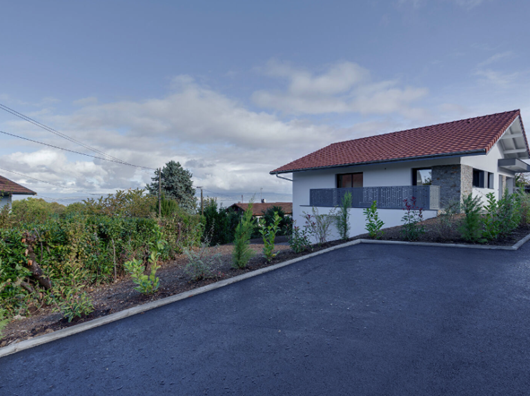 maison 6 Pièces en vente sur NEUVECELLE (74500)