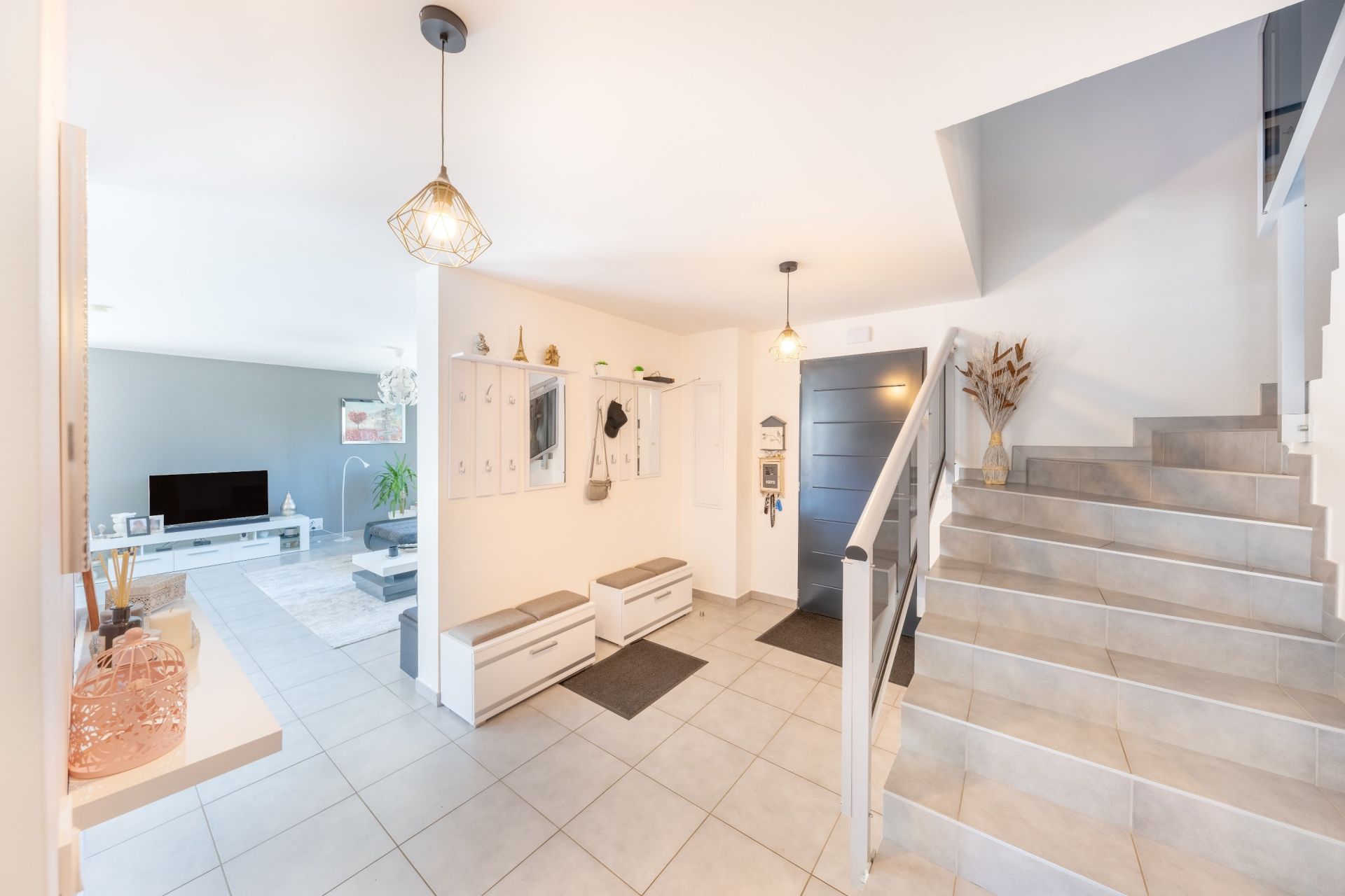 house 6 Rooms for sale on EVIAN LES BAINS (74500)