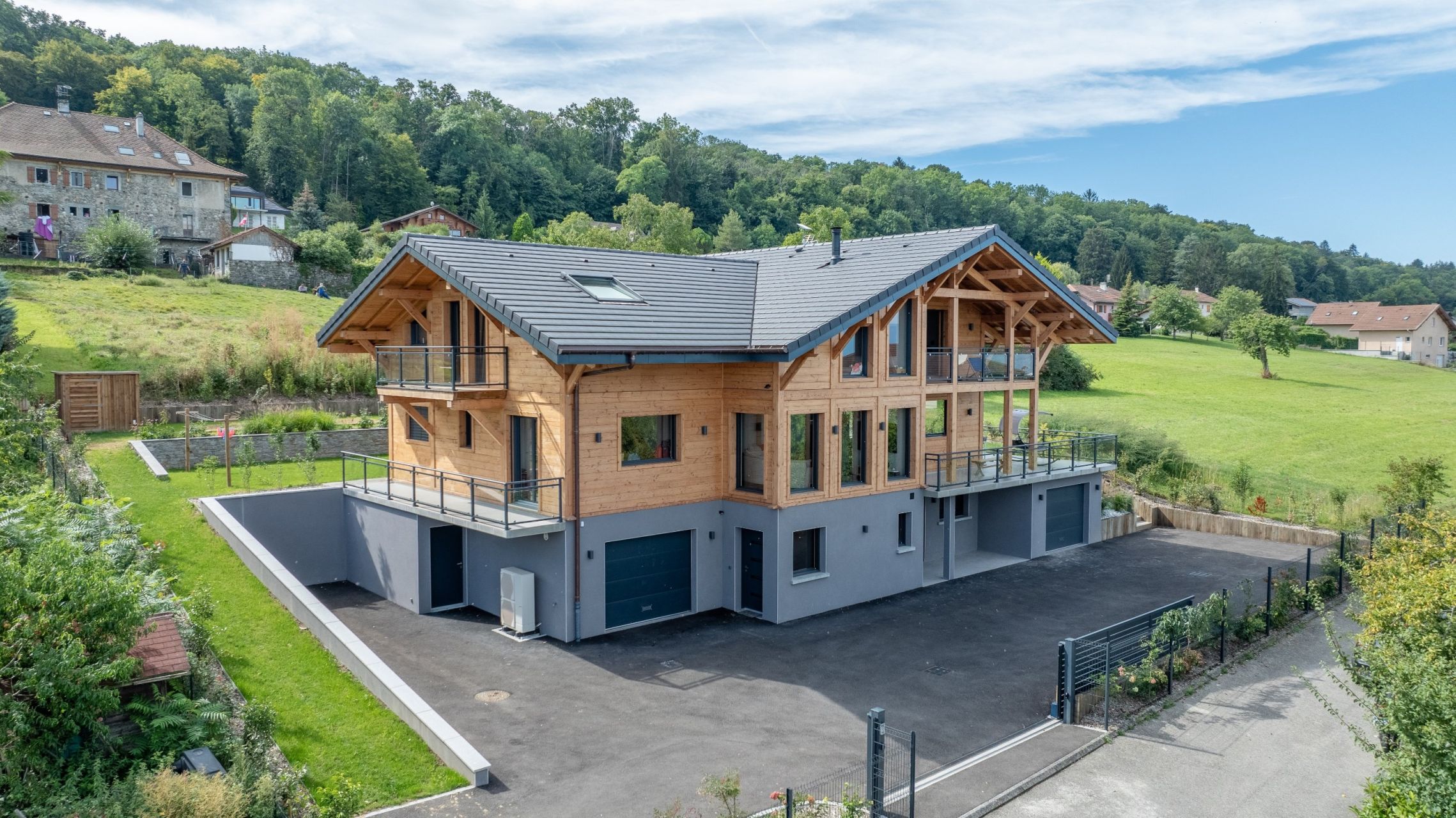 maison 10 pièces en vente sur ST CERGUES (74140) maison 10 pièces en vente sur ST CERGUES (74140)