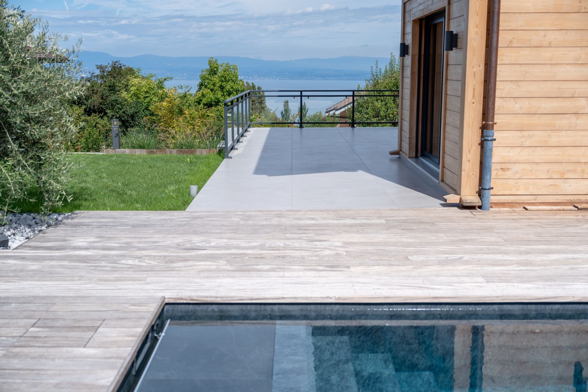 house 10 Rooms for sale on PUBLIER (74500)