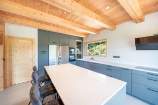 house 10 Rooms for sale on PUBLIER (74500)
