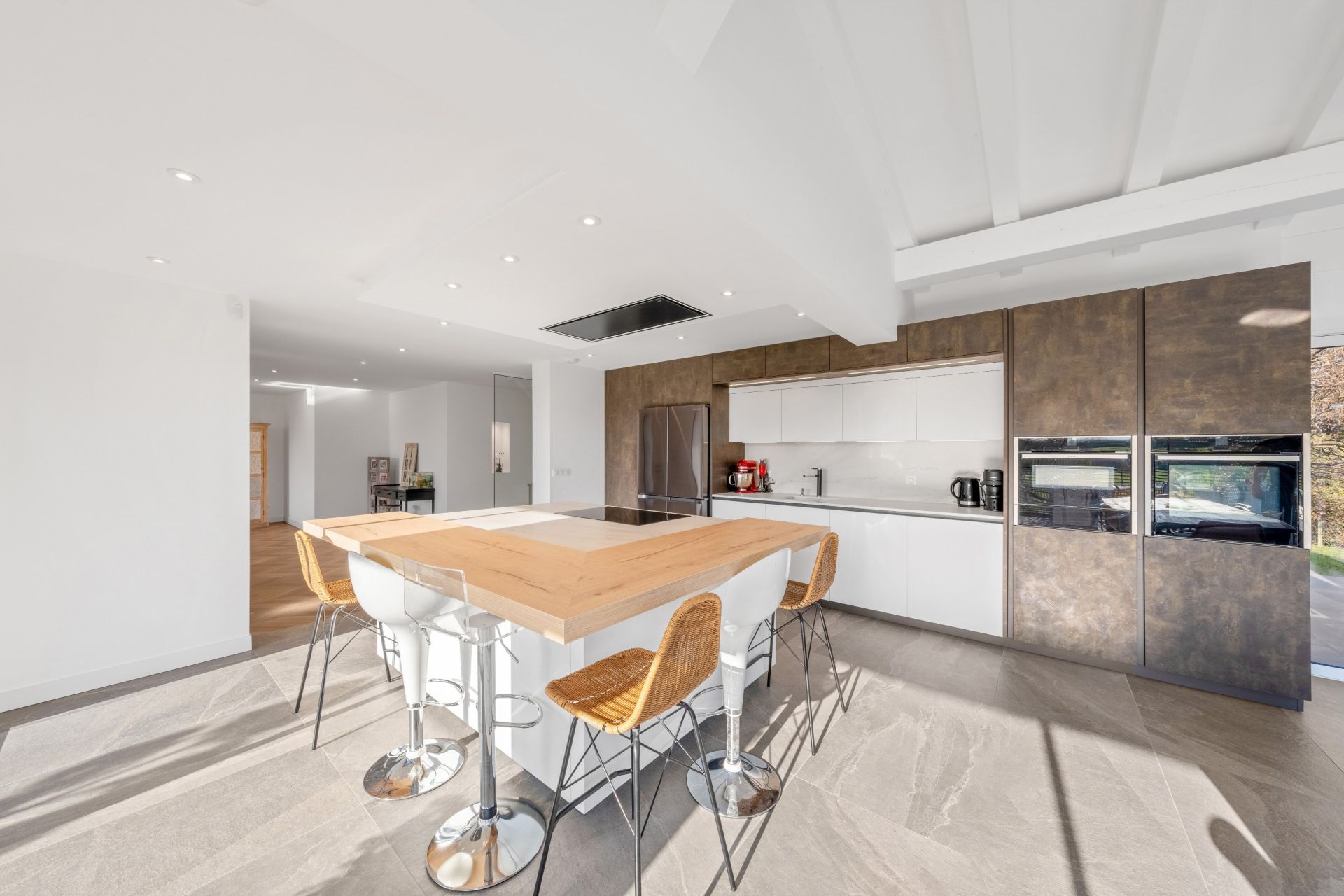 house 7 Rooms for sale on ANTHY SUR LEMAN (74200)