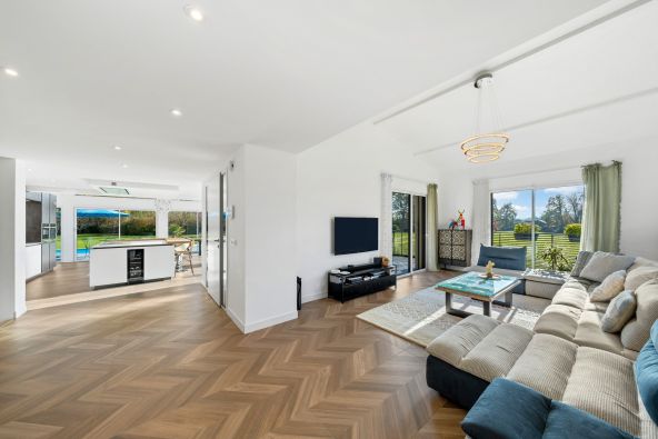 Sale House Anthy-sur-Léman 7 Rooms 269 m²