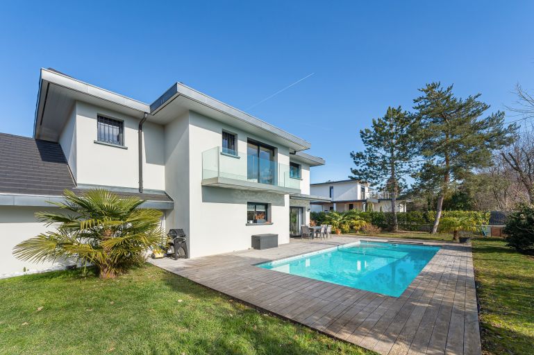 maison contemporaine 7 Pièces en vente sur VEIGY FONCENEX (74140)