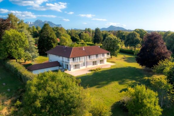 Vente Maison Saint-Paul-en-Chablais 12&nbsp;Pièces 660&nbsp;m²