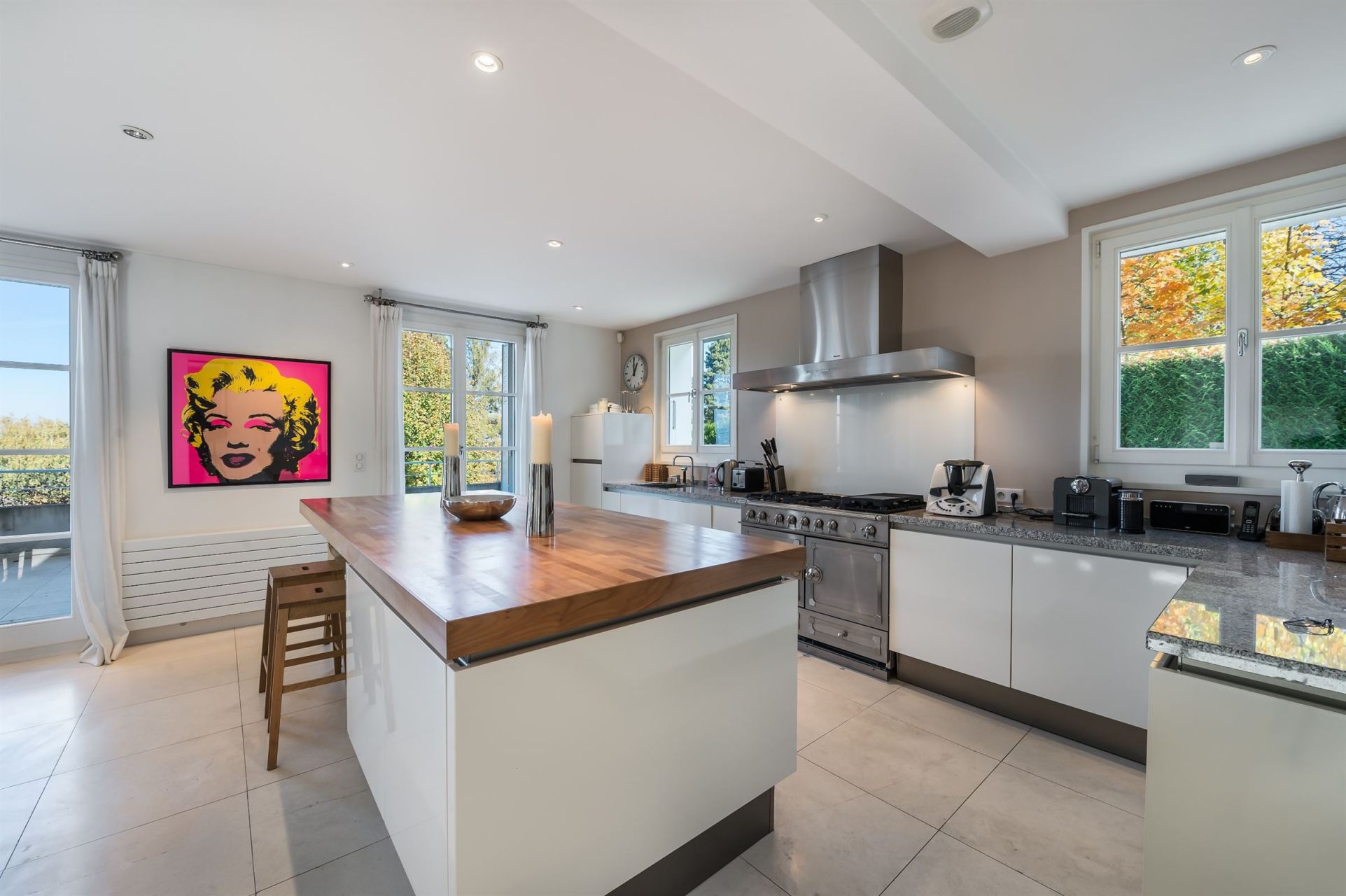 house 6 Rooms for sale on EVIAN LES BAINS (74500)