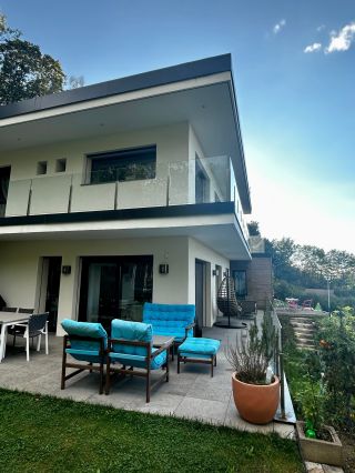 house 6 Rooms for sale on NEUVECELLE (74500)