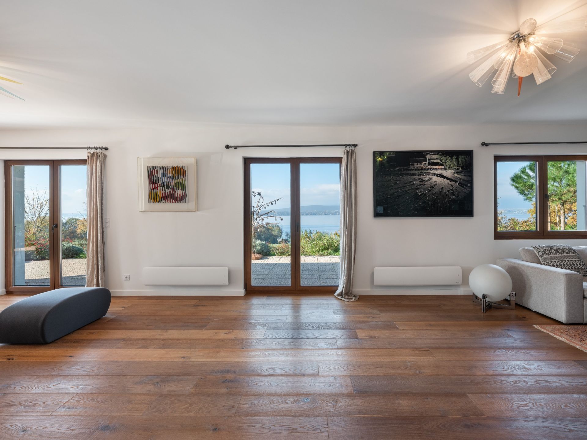 house 9 Rooms for sale on CHENS SUR LEMAN (74140)