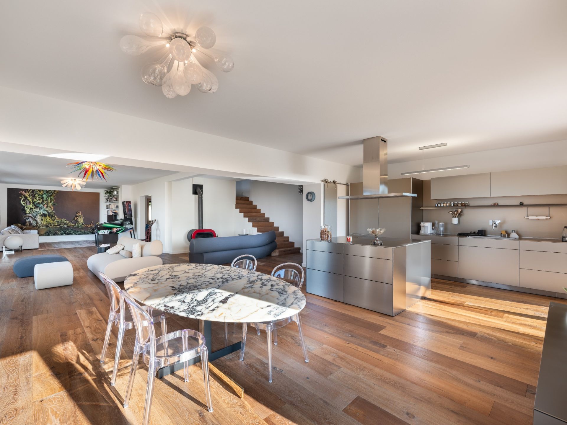 house 9 Rooms for sale on CHENS SUR LEMAN (74140)