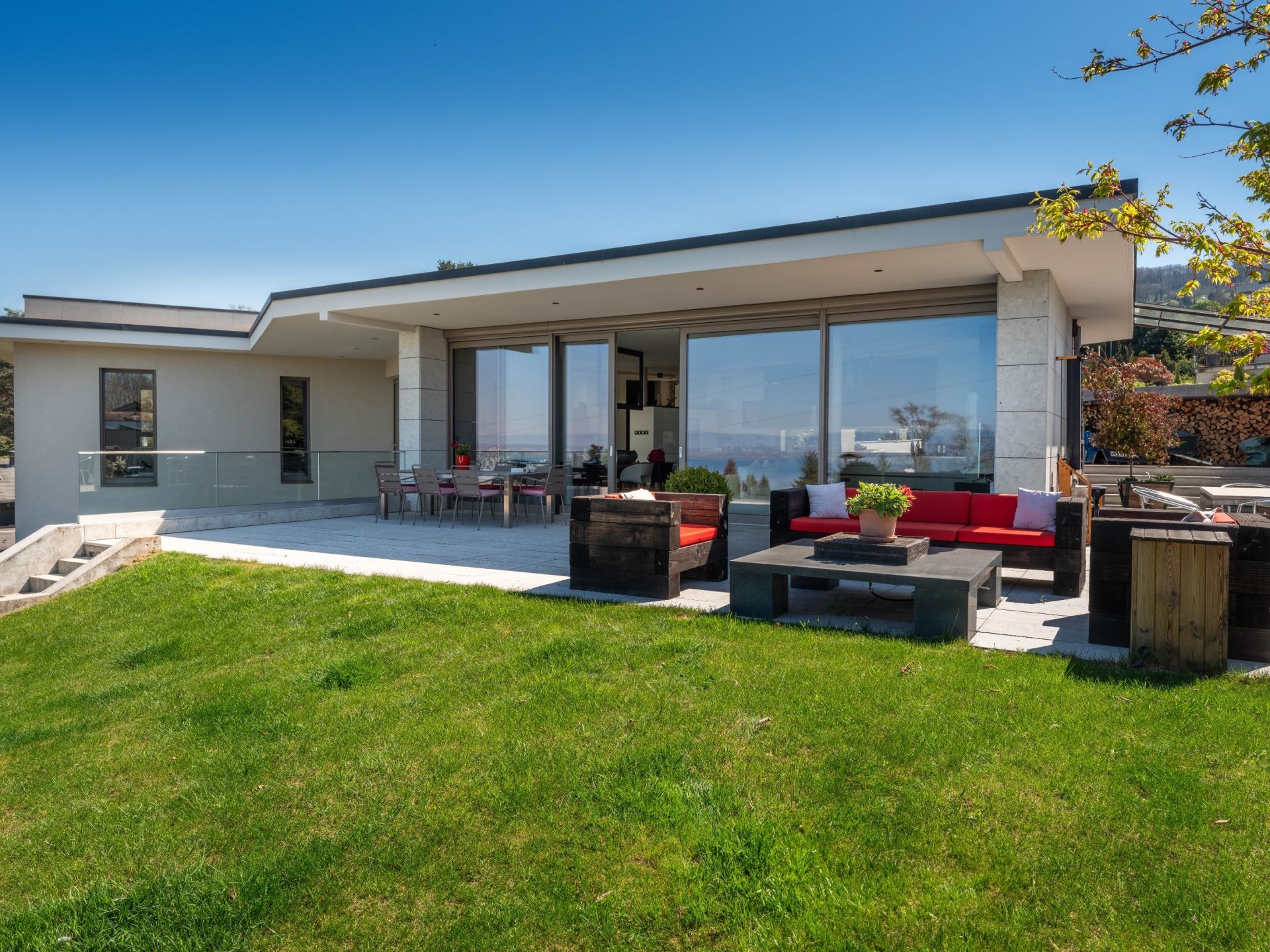 house 7 Rooms for sale on EVIAN LES BAINS (74500)