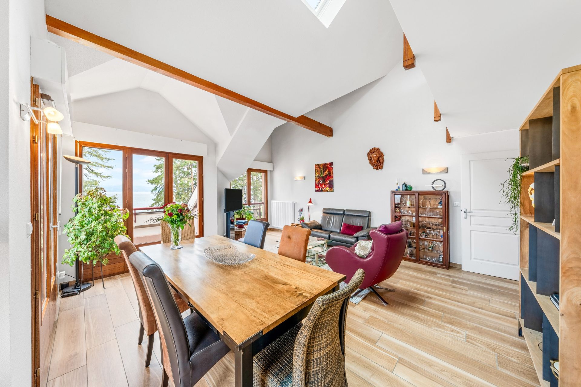 apartment 5 Rooms for sale on AMPHION LES BAINS (74500)