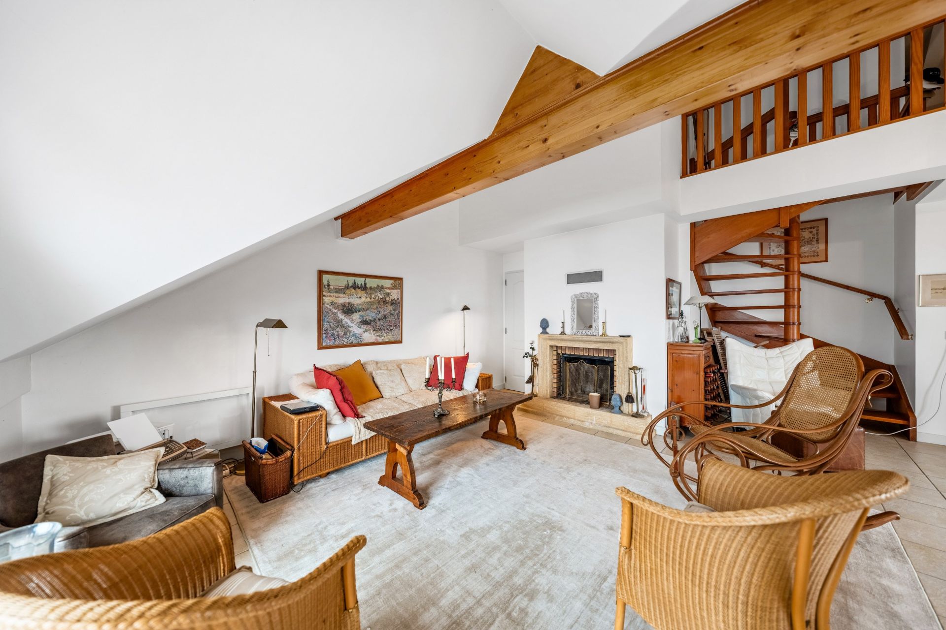 apartment 4 Rooms for sale on PUBLIER (74500)