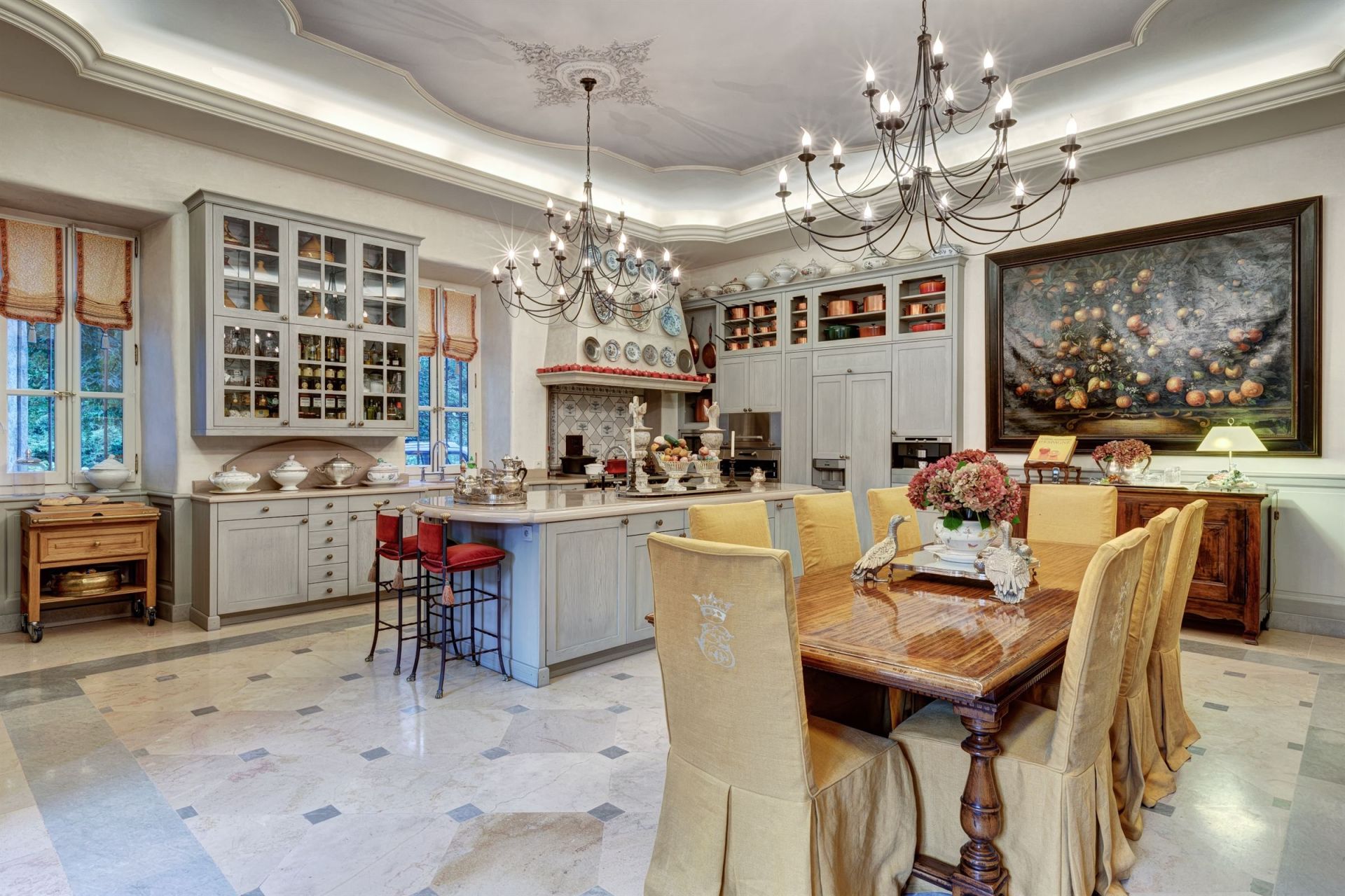 house 25 Rooms for sale on DOUVAINE (74140)