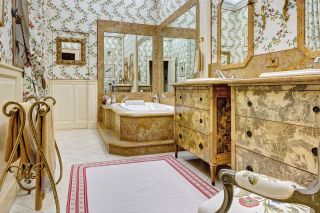 house 25 Rooms for sale on DOUVAINE (74140)