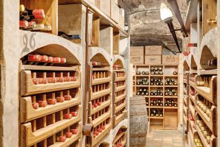 house 25 Rooms for sale on DOUVAINE (74140)