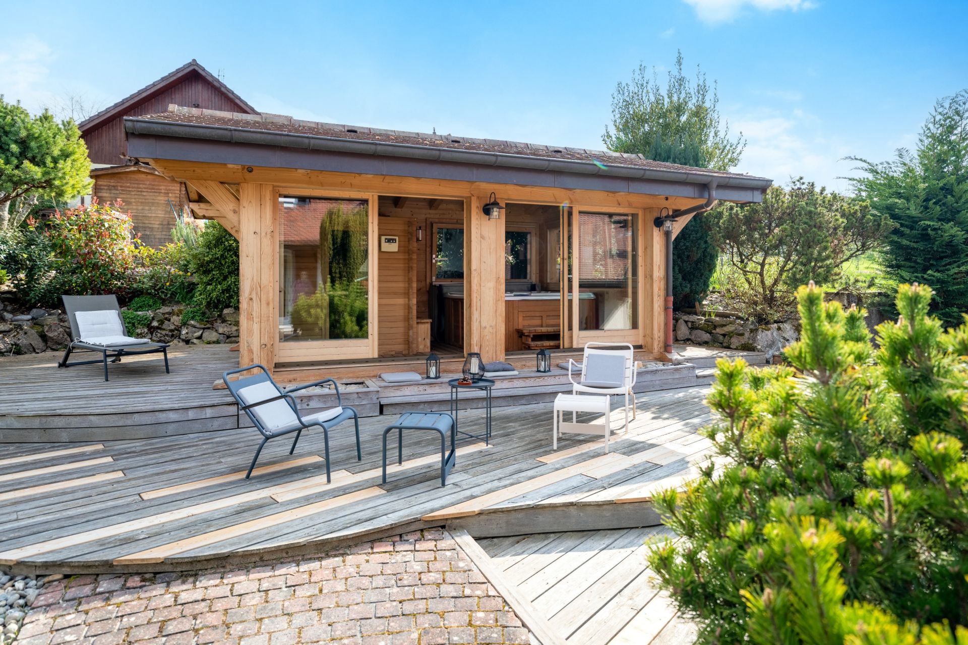 maison 8 Pièces en vente sur NEUVECELLE (74500)