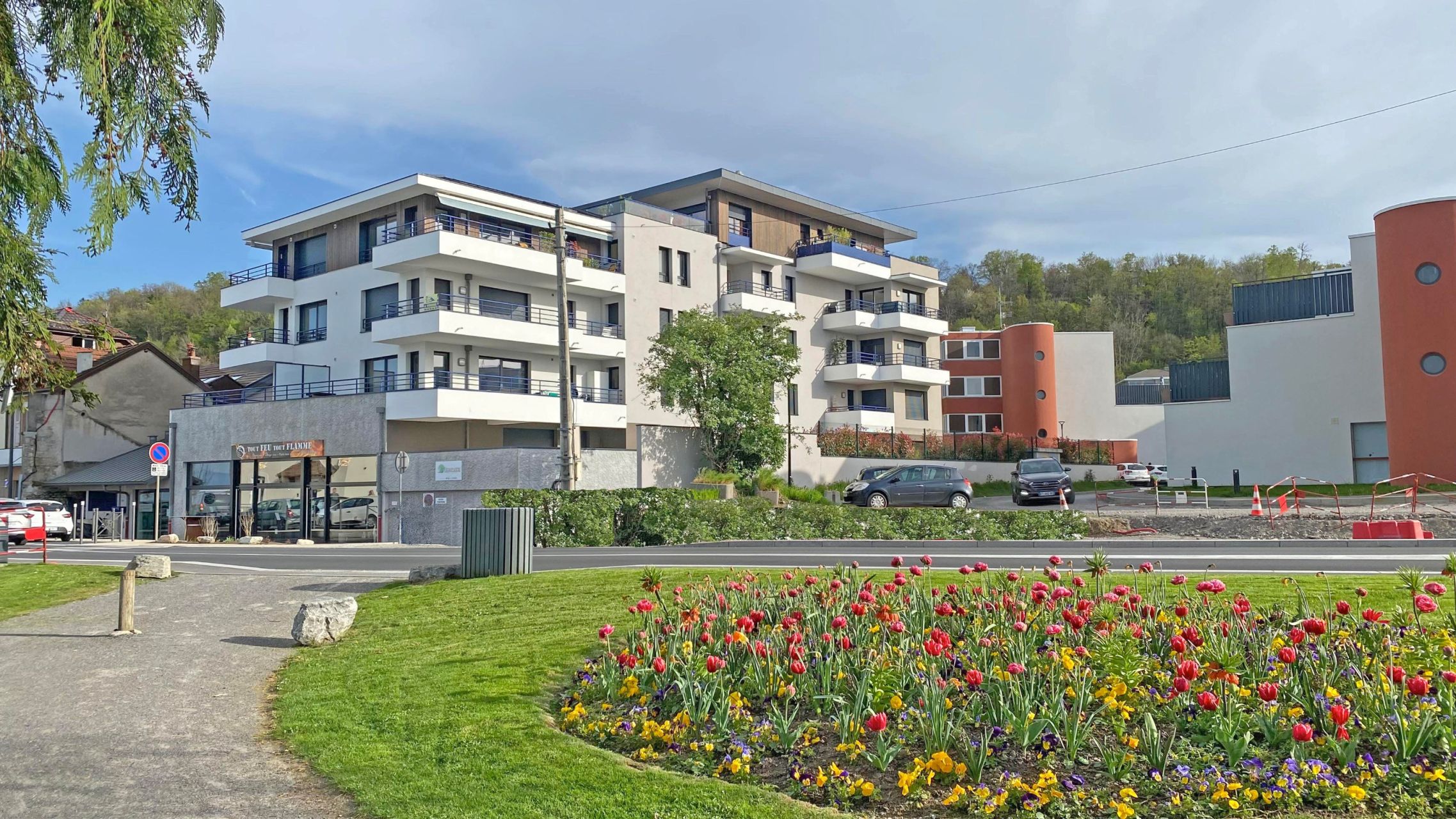 apartment 4 Rooms for sale on AMPHION LES BAINS (74500)
