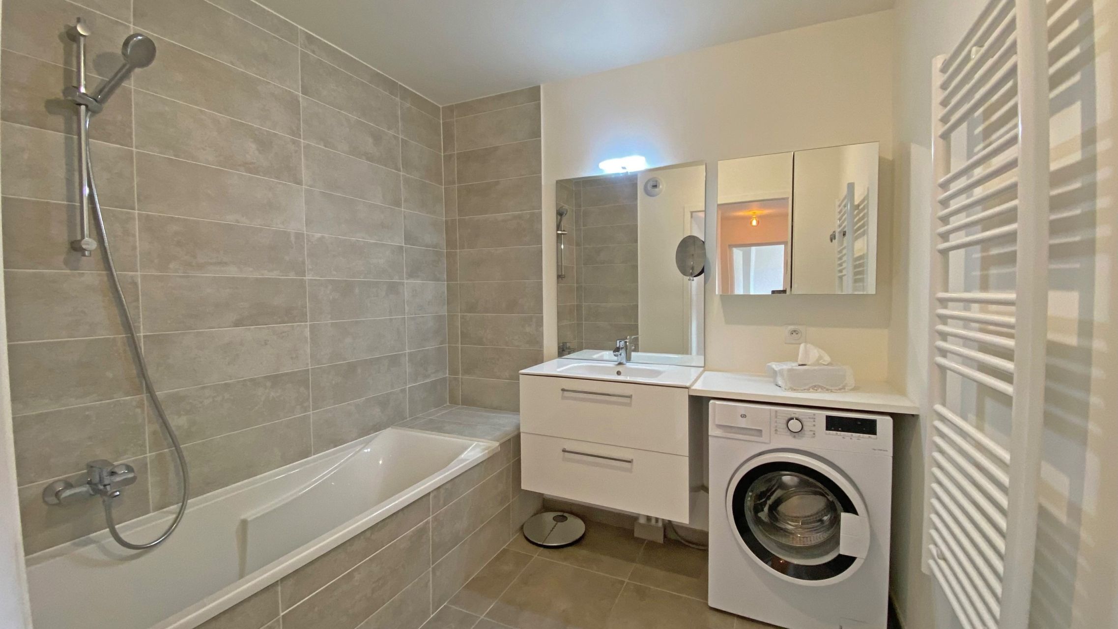 appartement 4 Pièces en vente sur AMPHION LES BAINS (74500)