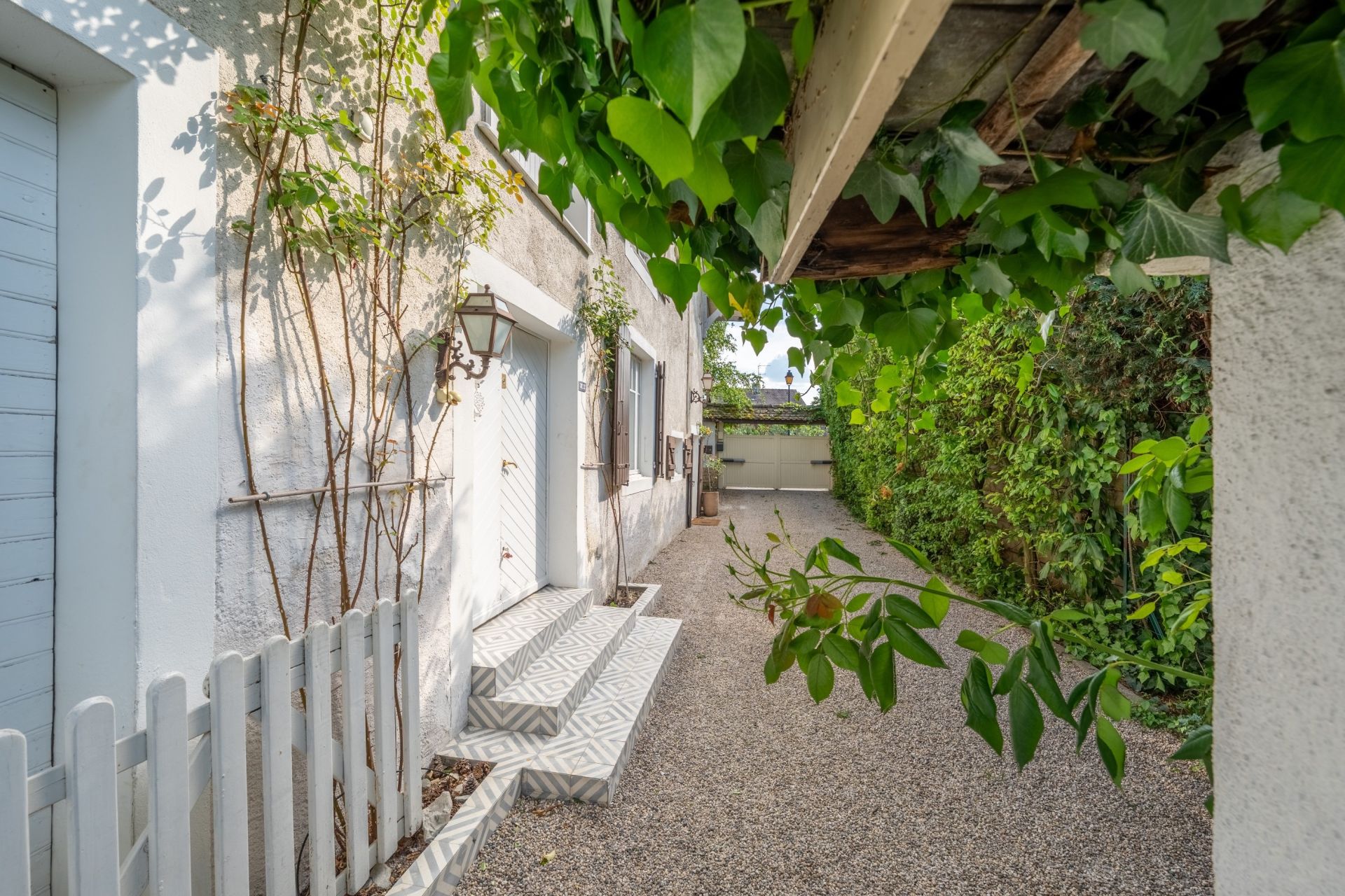 house 11 Rooms for sale on VEIGY FONCENEX (74140)