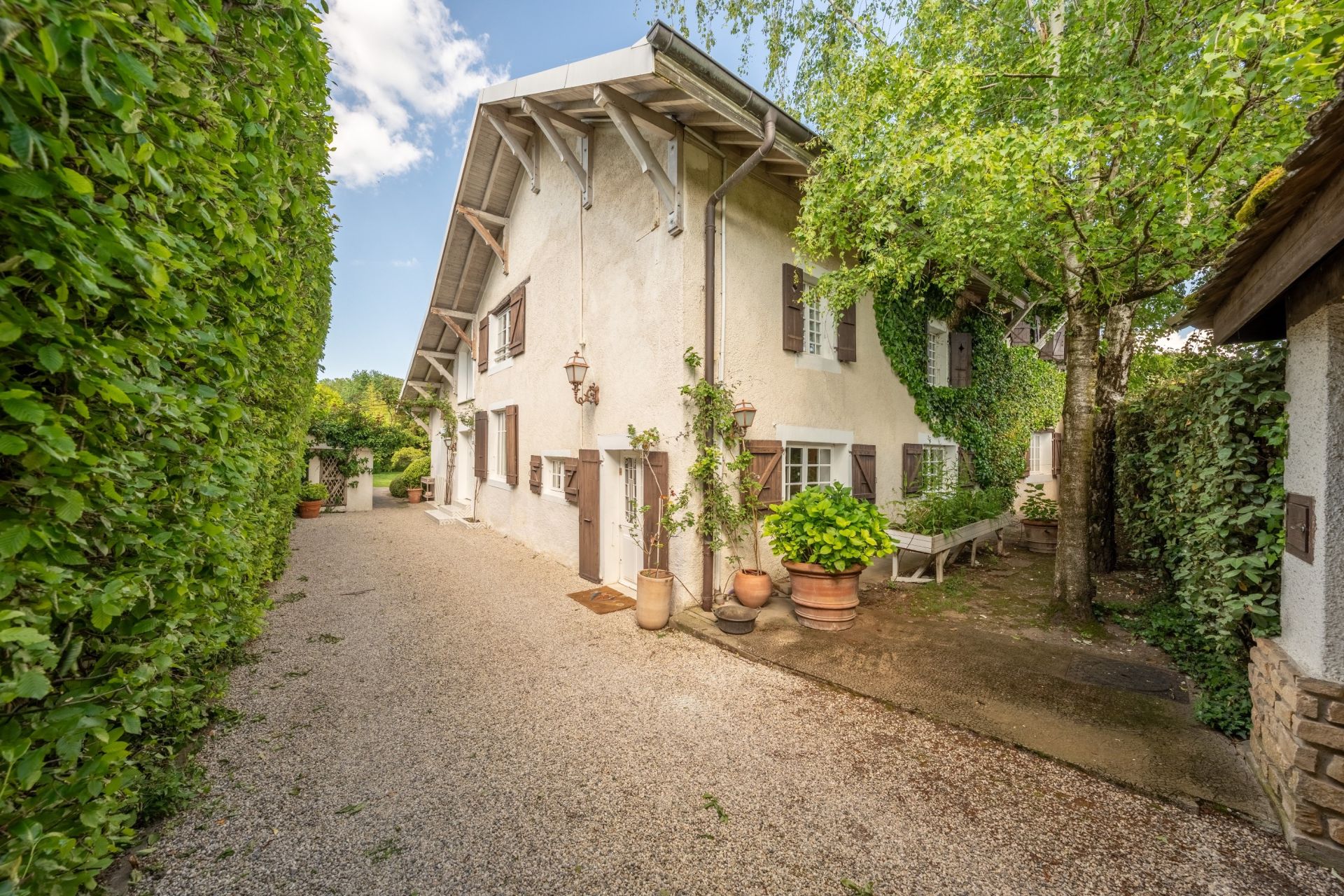 house 11 Rooms for sale on VEIGY FONCENEX (74140)