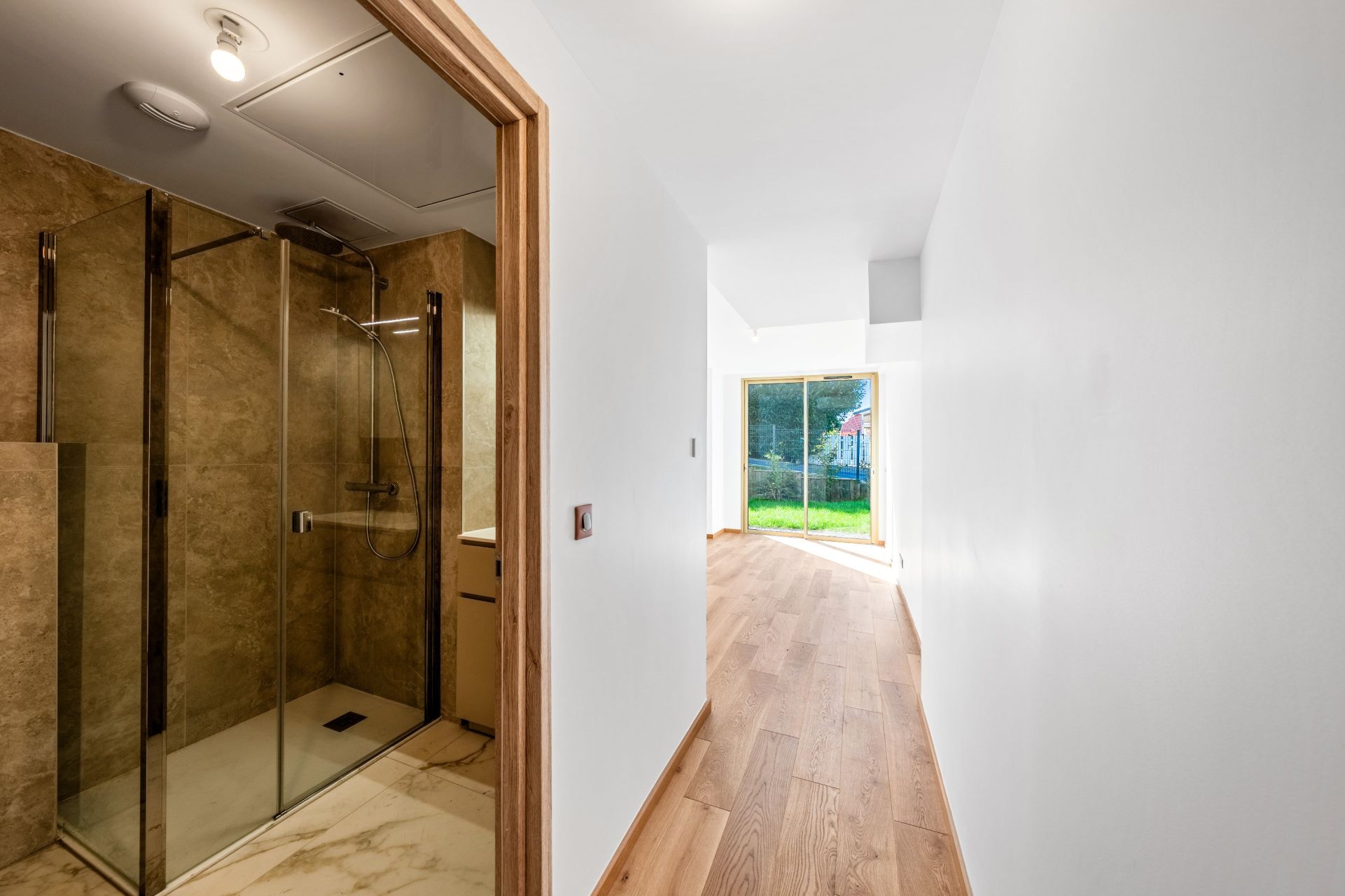 apartment 6 Rooms for sale on EVIAN LES BAINS (74500)