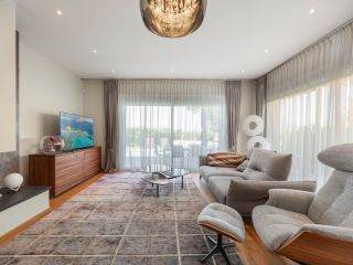 maison 9 Pièces en vente sur CHENS SUR LEMAN (74140)