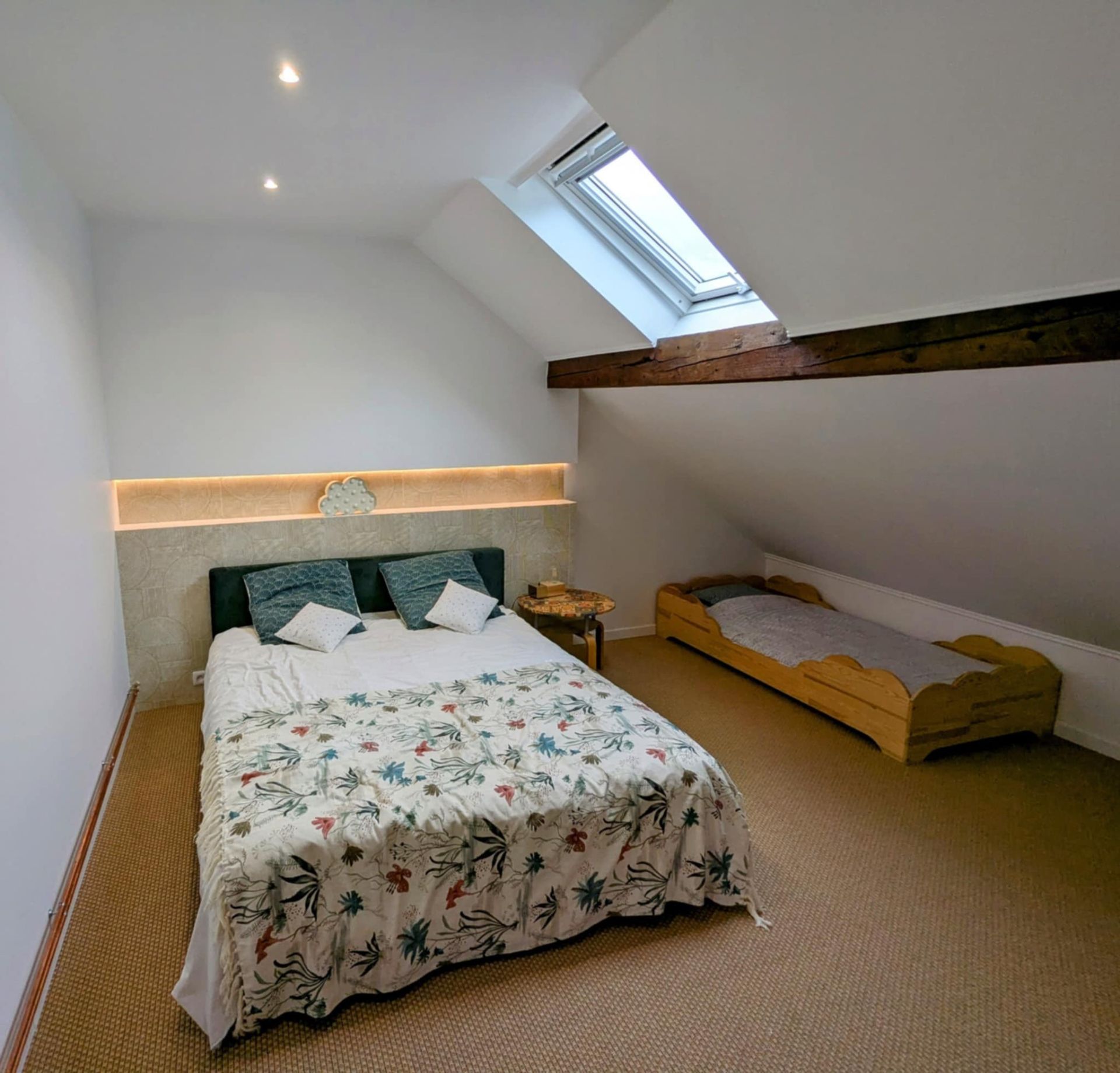 apartment 9 Rooms for sale on EVIAN LES BAINS (74500)