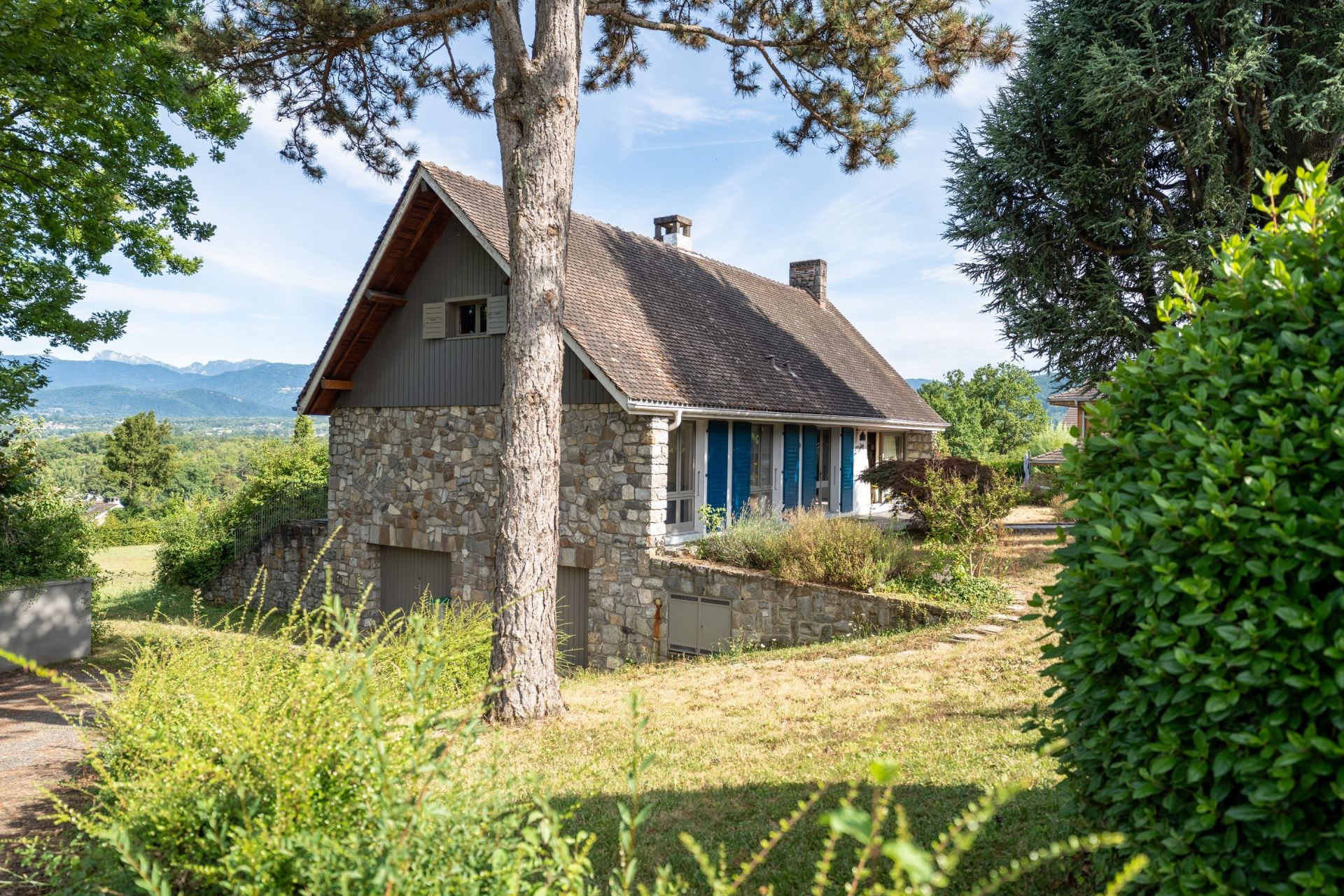 maison 10 Pièces en vente sur EXCENEVEX (74140)