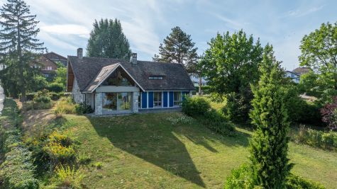 Vente Maison Excenevex 10 Pièces 200 m²