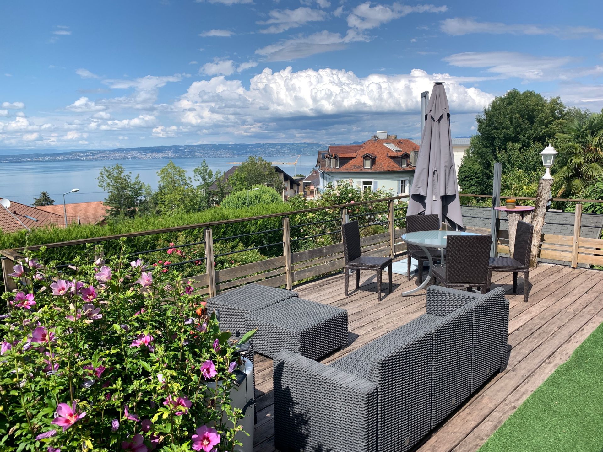 house 8 Rooms for sale on EVIAN LES BAINS (74500)