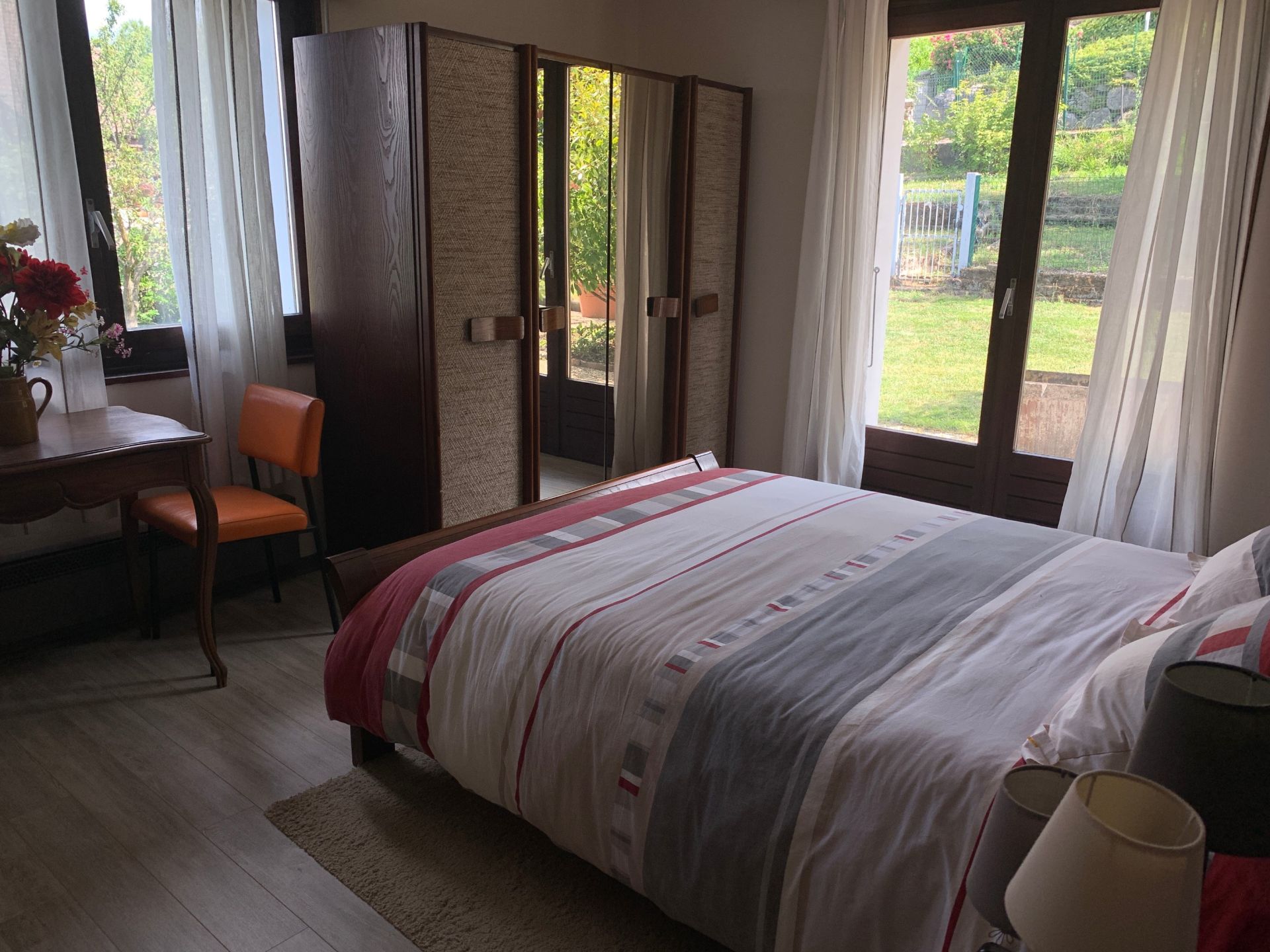 house 8 Rooms for sale on EVIAN LES BAINS (74500)