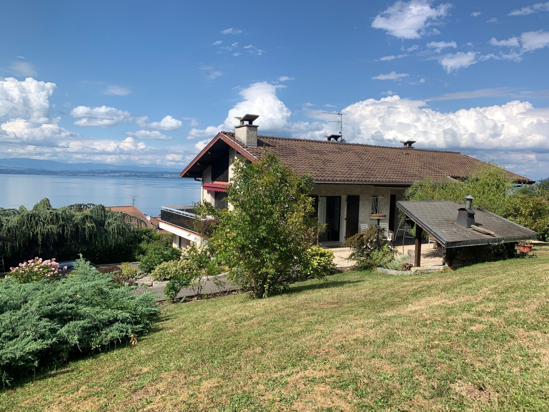house 8 Rooms for sale on EVIAN LES BAINS (74500)
