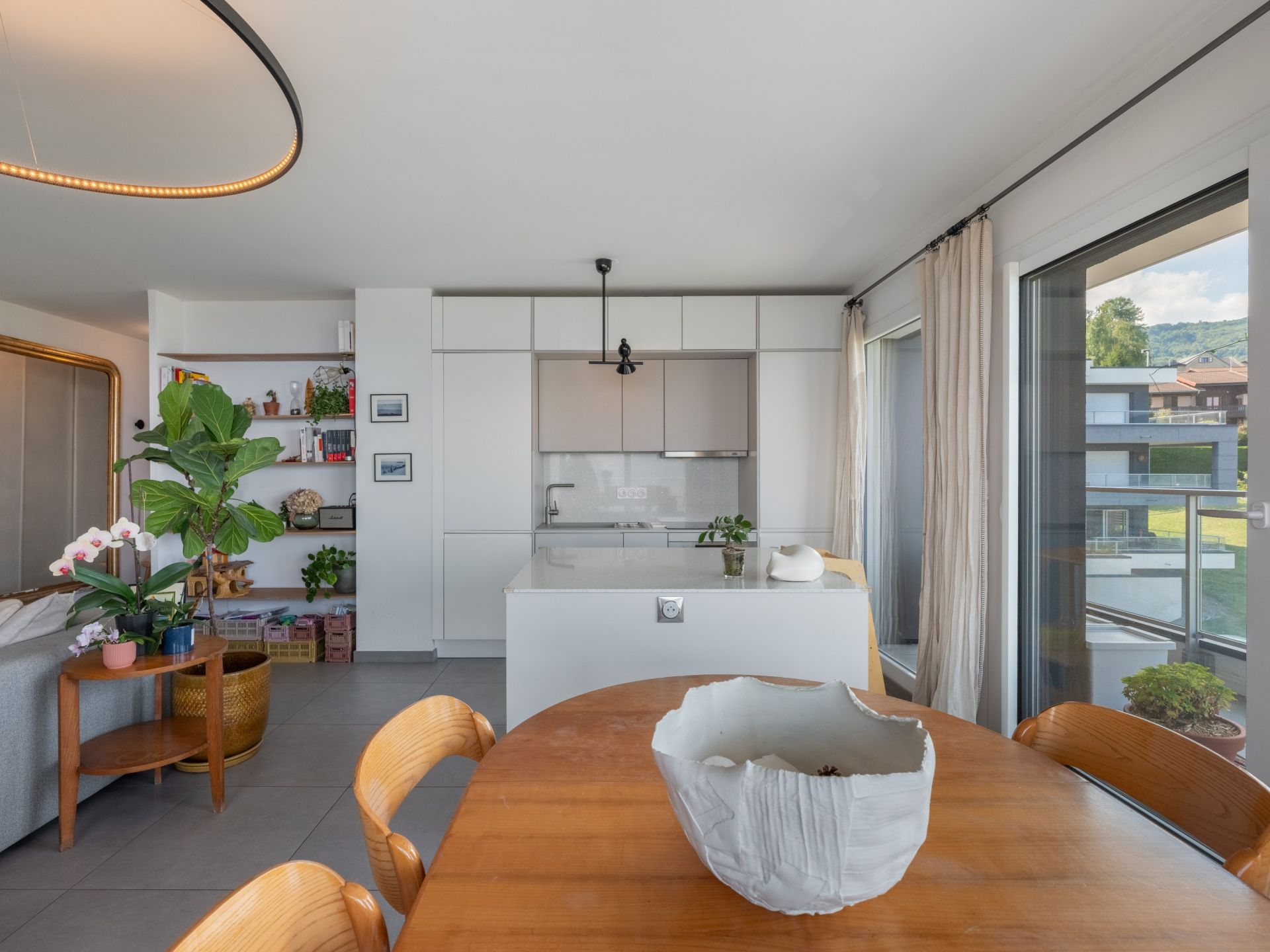 apartment 4 Rooms for sale on NEUVECELLE (74500)