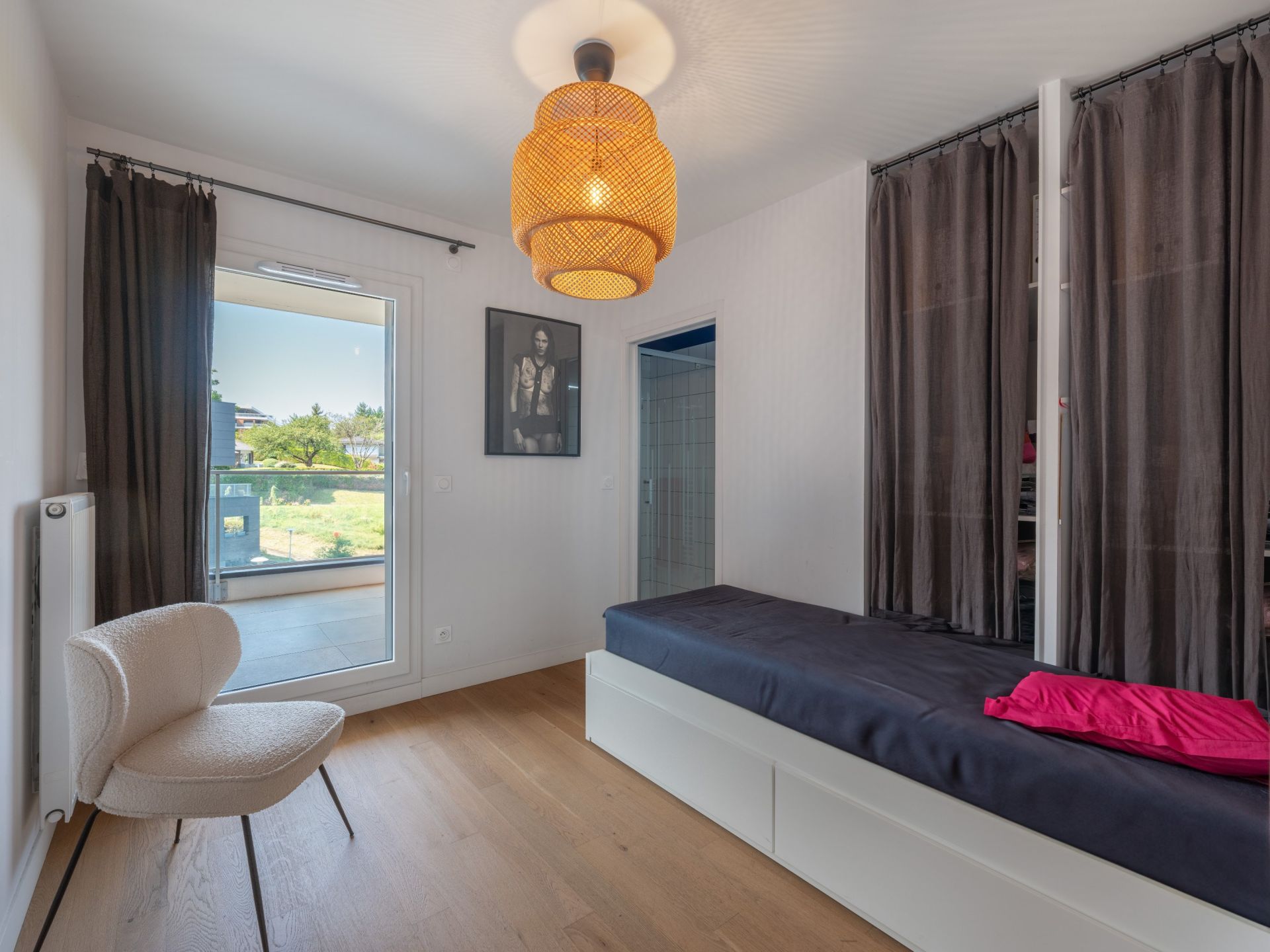 apartment 4 Rooms for sale on NEUVECELLE (74500)