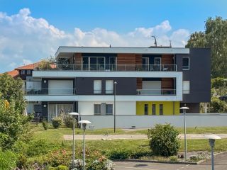 apartment 4 Rooms for sale on NEUVECELLE (74500)