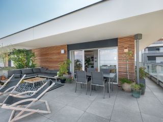 apartment 4 Rooms for sale on NEUVECELLE (74500)