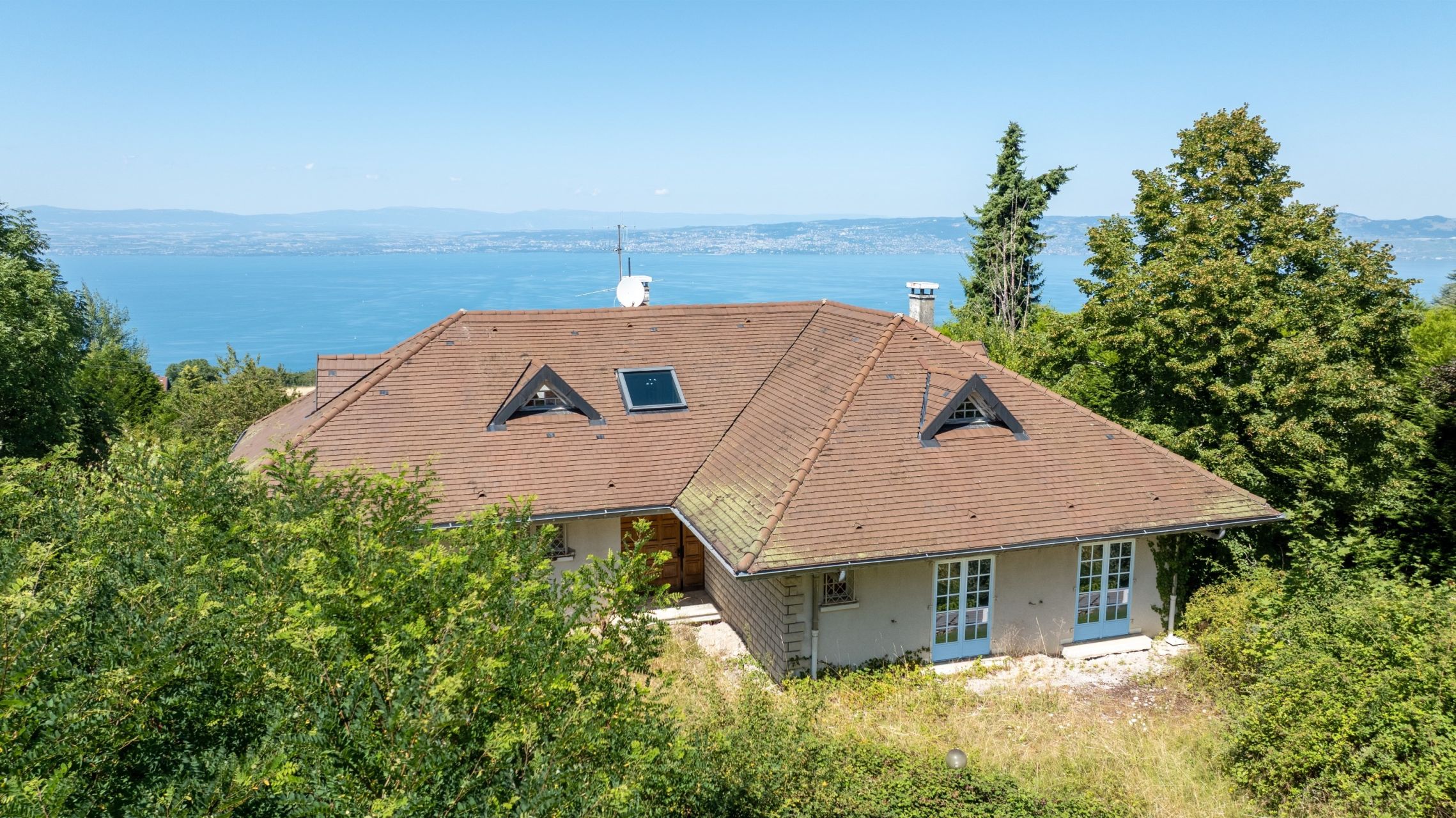 house 8 Rooms for sale on ST PAUL EN CHABLAIS (74500)