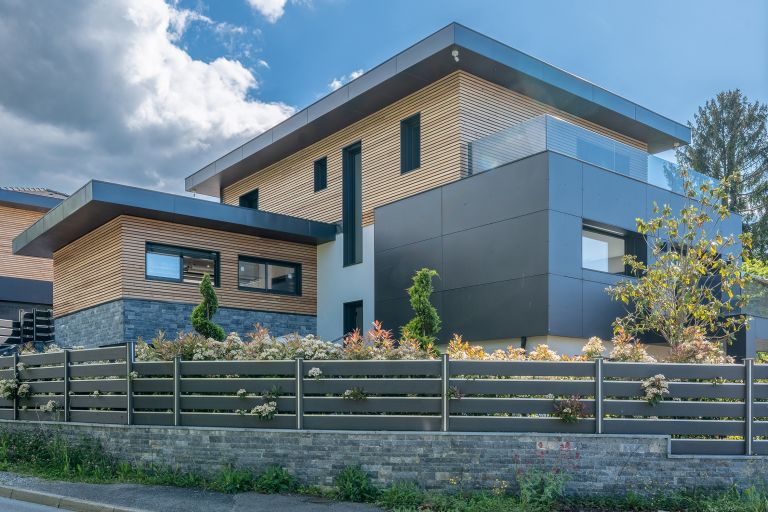 maison 8 Pièces en vente sur NEUVECELLE (74500)