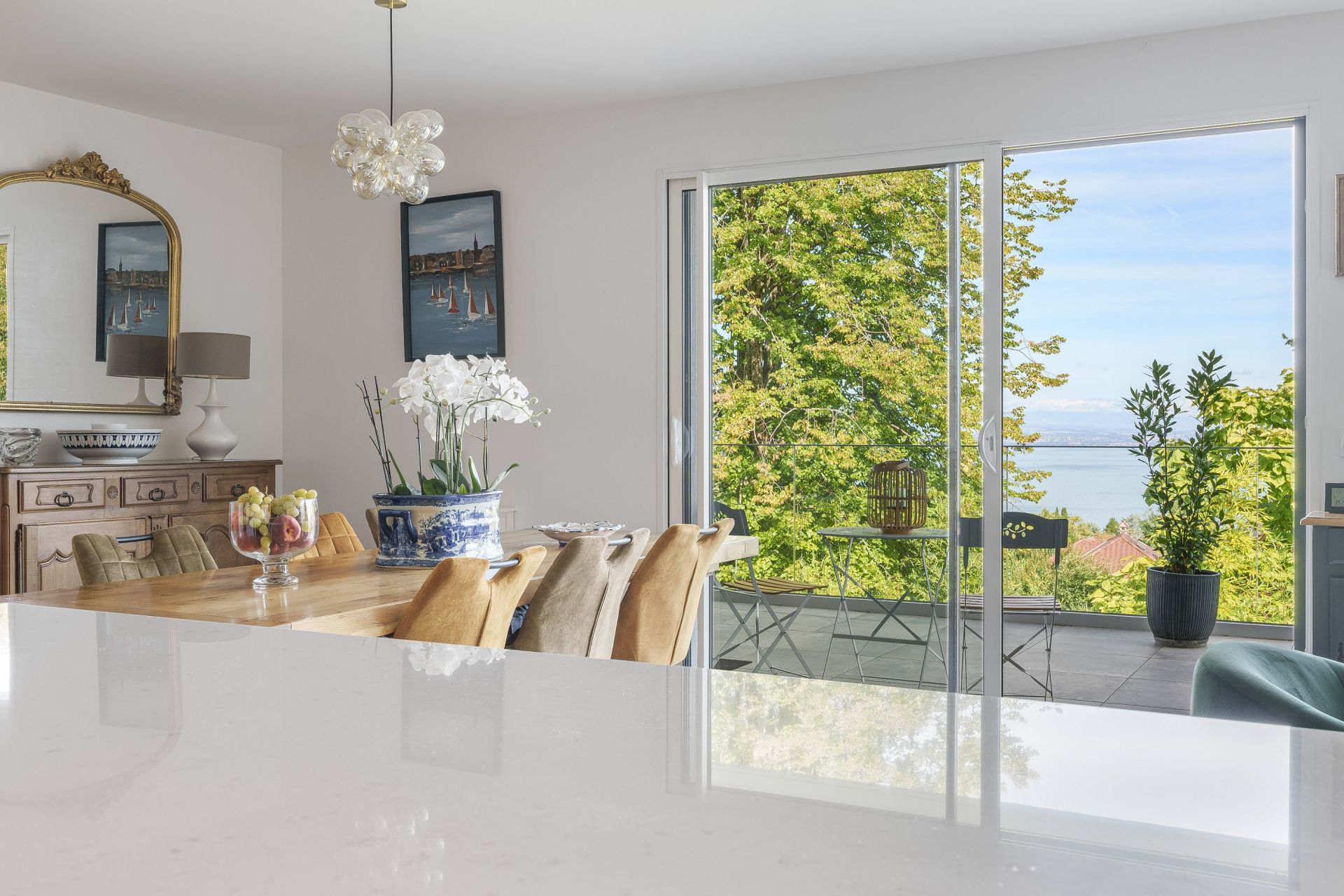 apartment 4 Rooms for sale on EVIAN LES BAINS (74500)