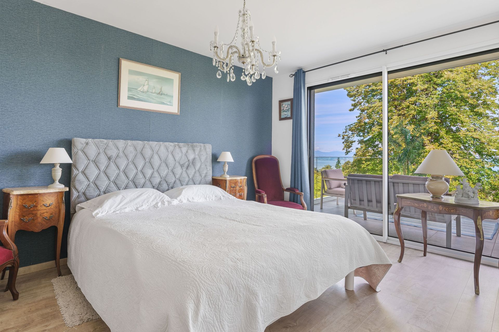 apartment 4 Rooms for sale on EVIAN LES BAINS (74500)