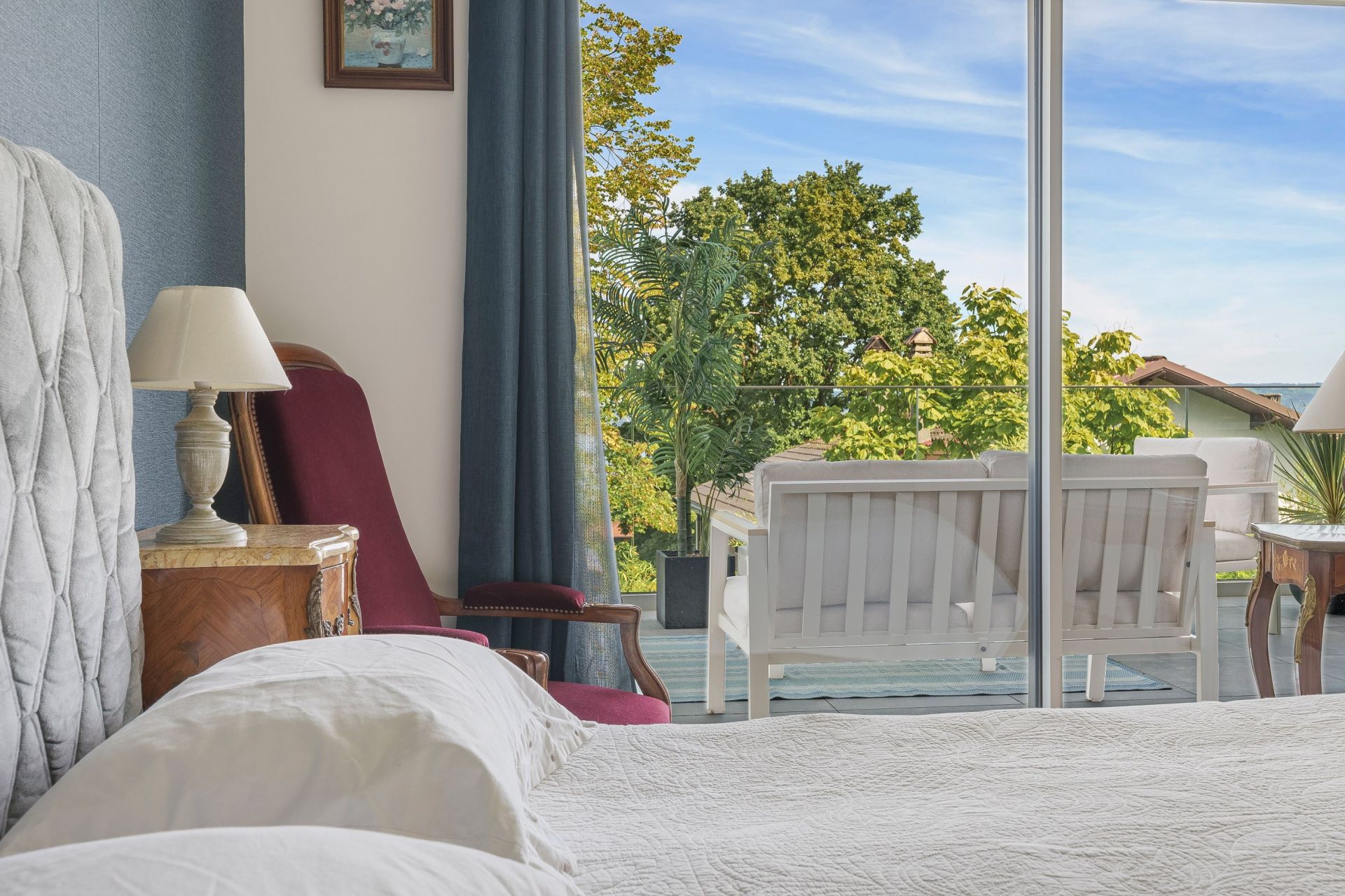 apartment 4 Rooms for sale on EVIAN LES BAINS (74500)