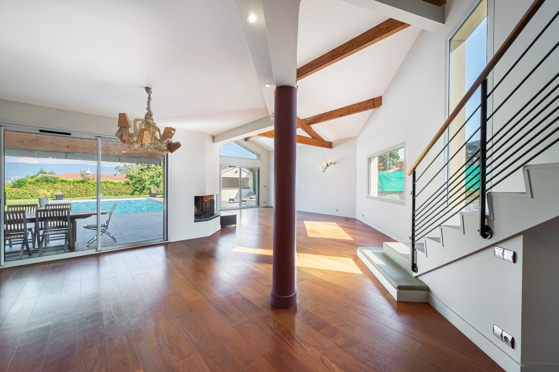 maison d'architecte 8 Pièces en vente sur NERNIER (74140)