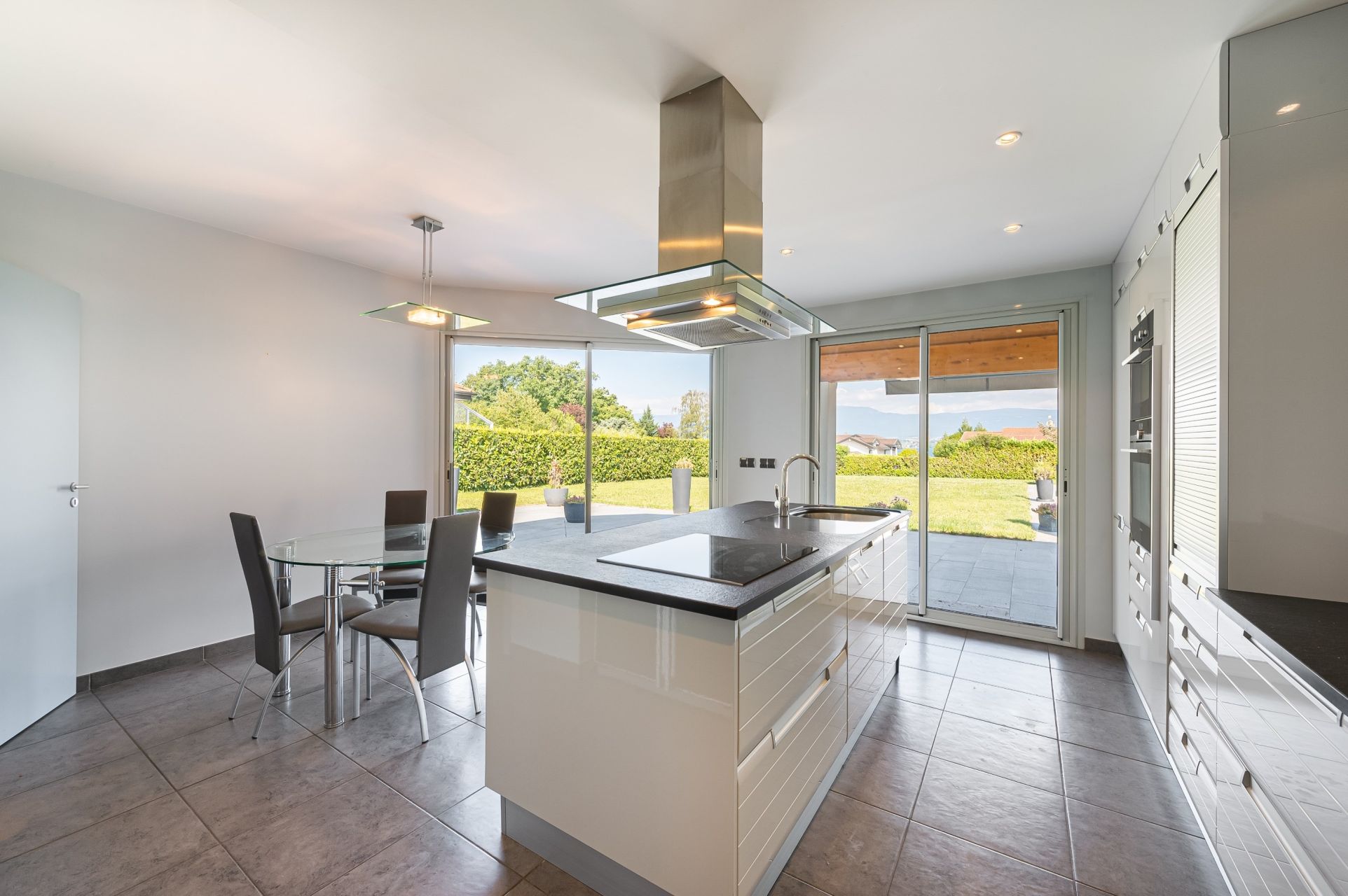 maison d'architecte 8 Pièces en vente sur NERNIER (74140)