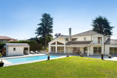 Sale Architect's house Nernier 8 Rooms 249 m²